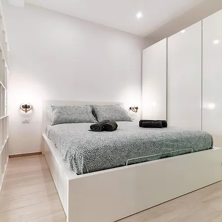 Hostini Como- Downtown Apartament