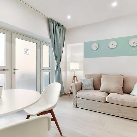 Apartament Hostini Como- Downtown