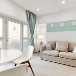 Apartment Hostini Como- Downtown