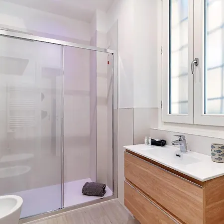 Appartement Hostini Como- Downtown *