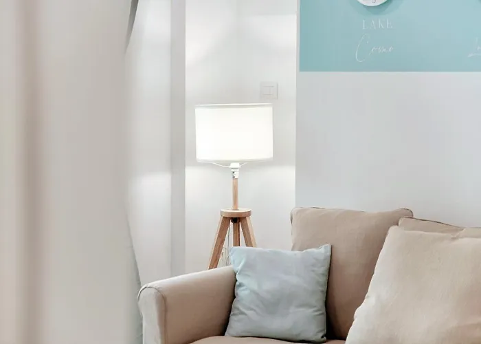 Hostini Como- Downtown コモ